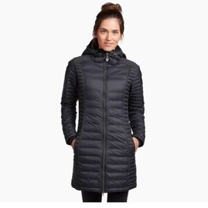 Kuhl spyfire parka, great condition! All zippers work. Fitted,length below hip